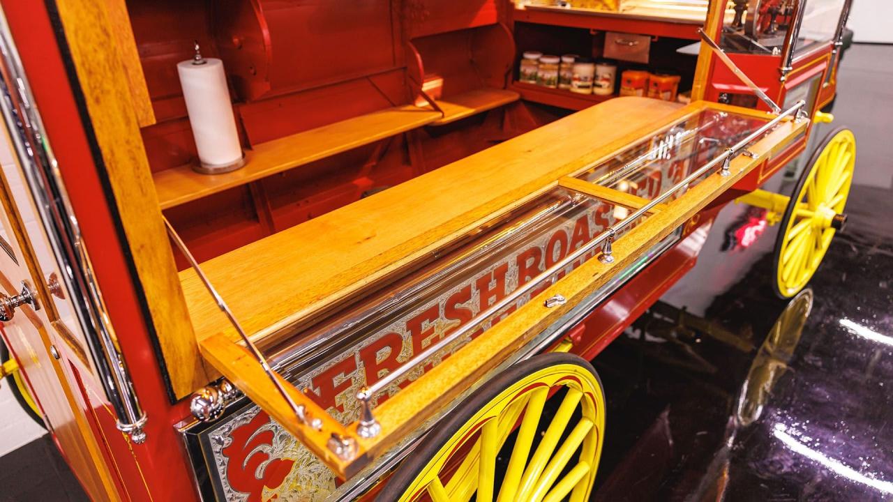 1909 Cretors Improved Special Model &ldquo;C&rdquo; Popcorn Wagon