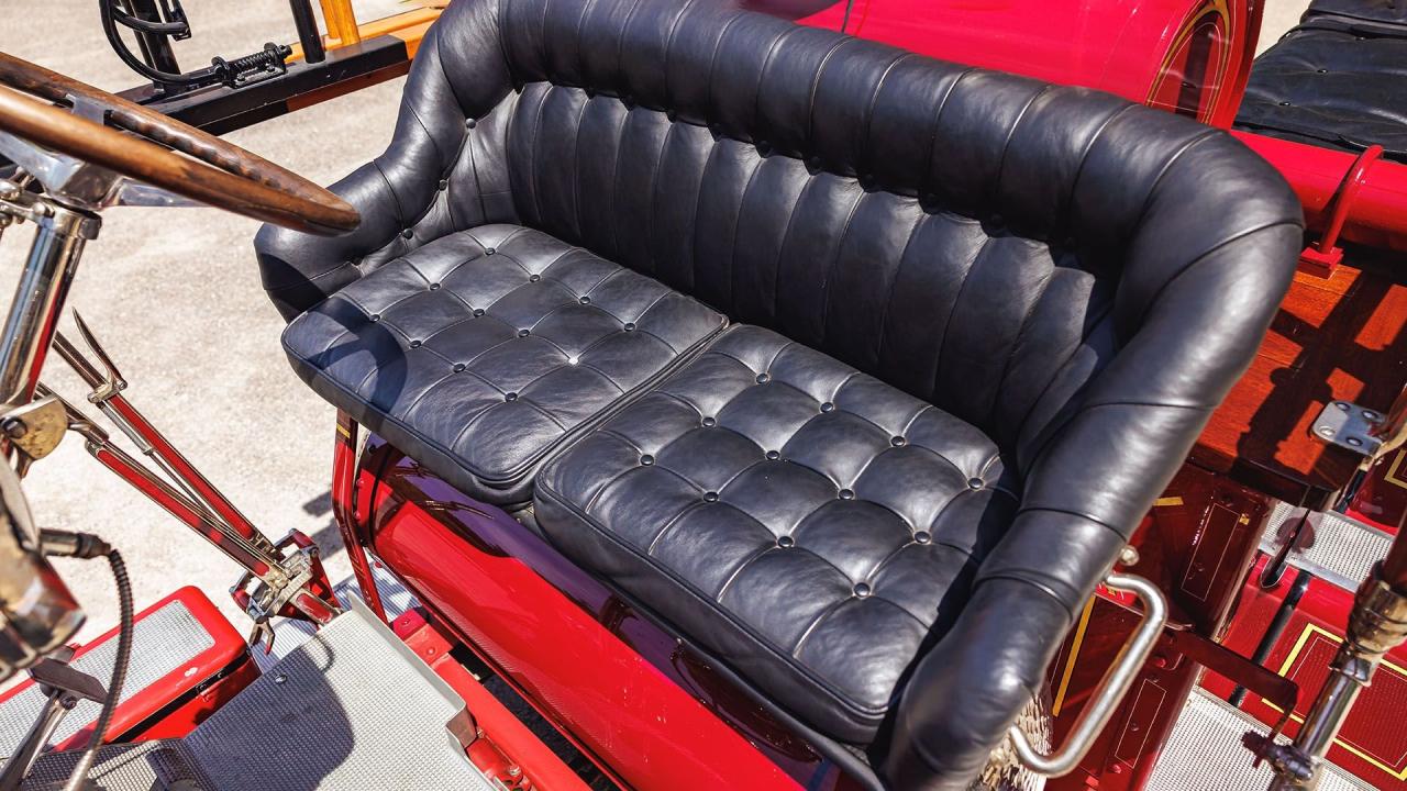 1924 American-LaFrance Type 40 Combination Chemical and Hose Fire Truck