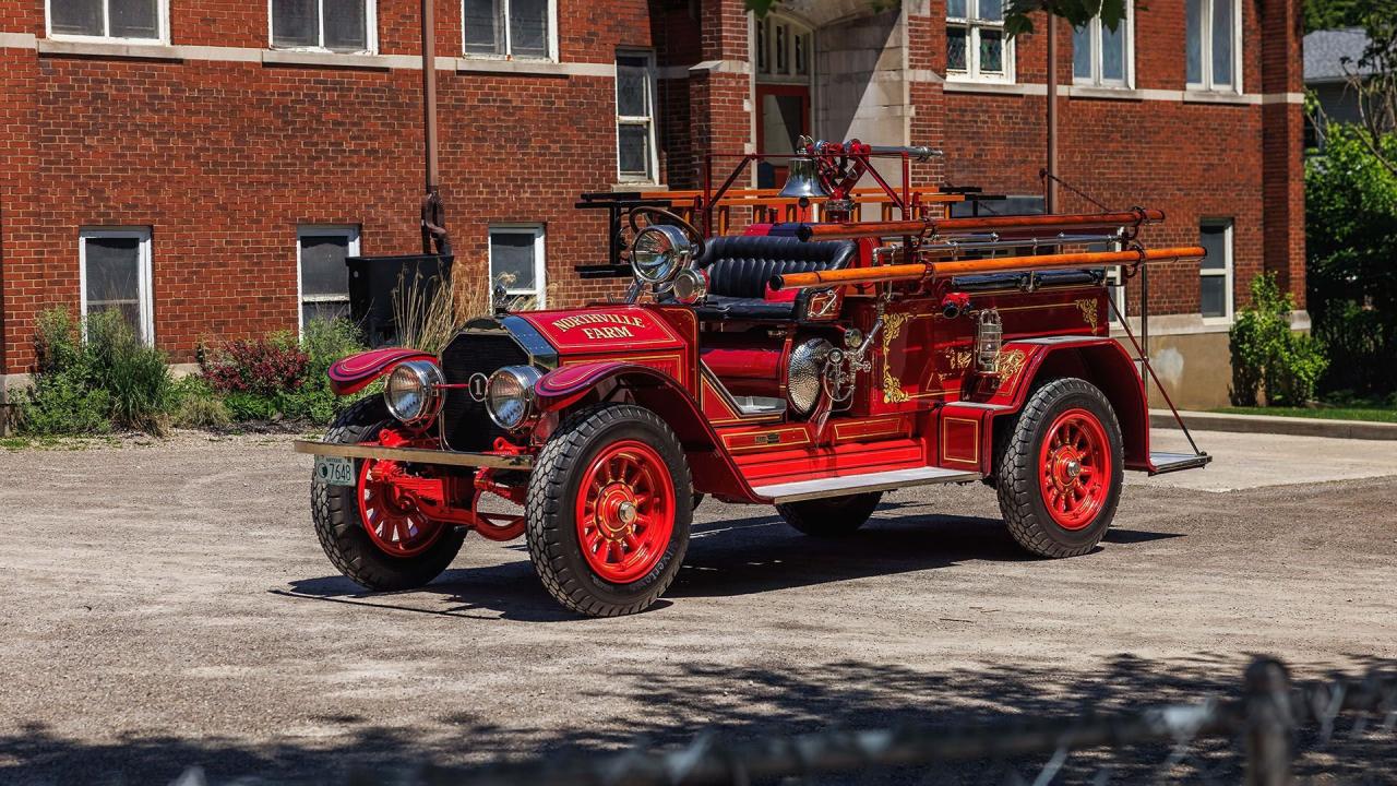 1924 American-LaFrance Type 40 Combination Chemical and Hose Fire Truck