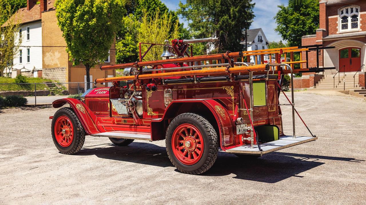 1924 American-LaFrance Type 40 Combination Chemical and Hose Fire Truck