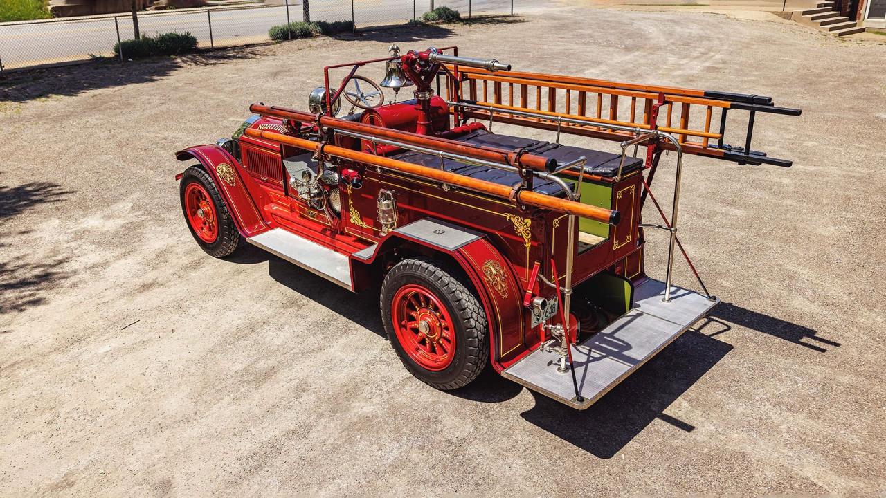 1924 American-LaFrance Type 40 Combination Chemical and Hose Fire Truck