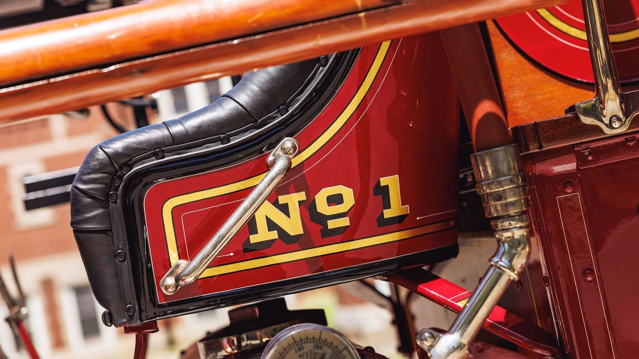 1924 American-LaFrance Type 40 Combination Chemical and Hose Fire Truck