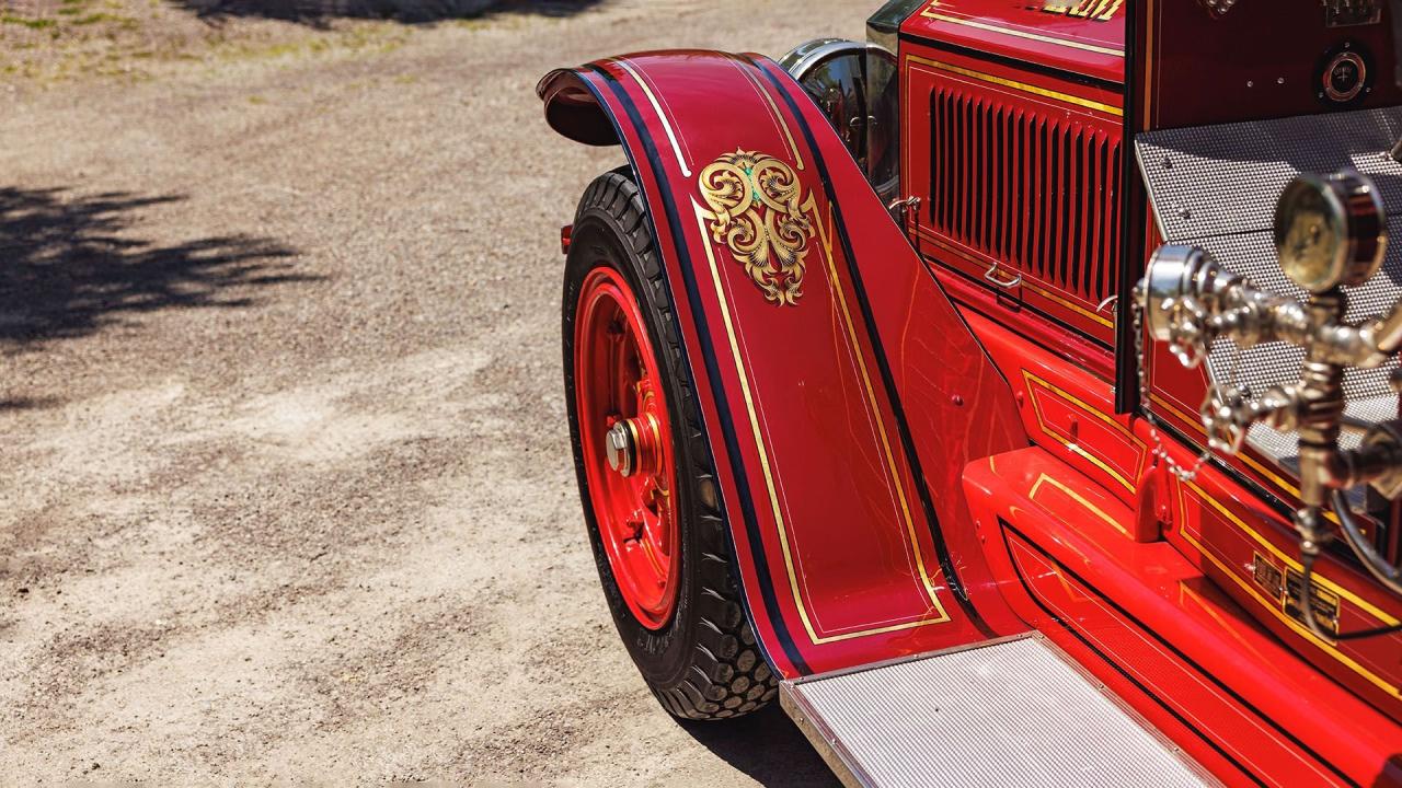 1924 American-LaFrance Type 40 Combination Chemical and Hose Fire Truck