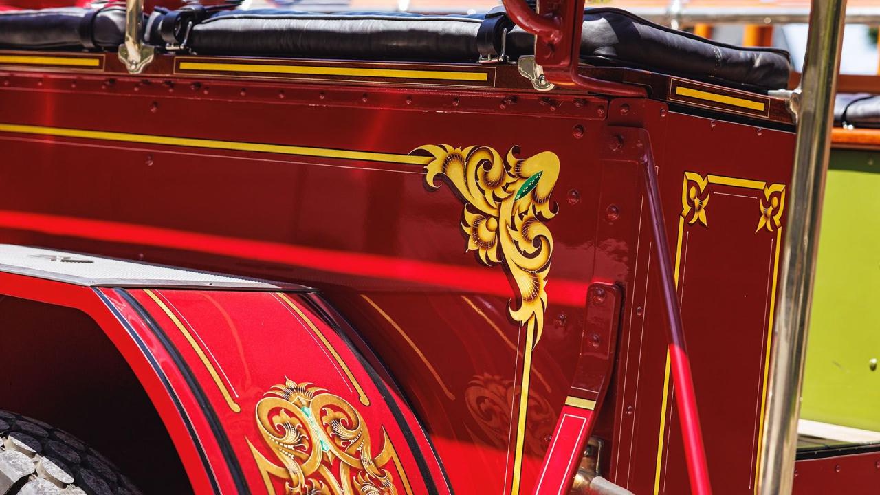 1924 American-LaFrance Type 40 Combination Chemical and Hose Fire Truck