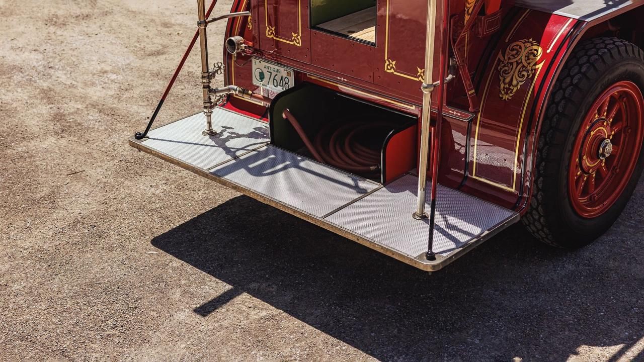 1924 American-LaFrance Type 40 Combination Chemical and Hose Fire Truck