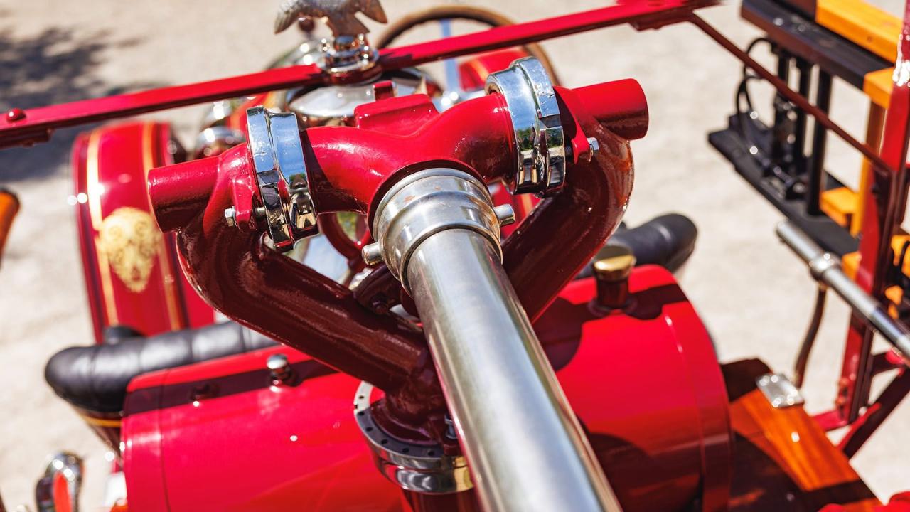 1924 American-LaFrance Type 40 Combination Chemical and Hose Fire Truck