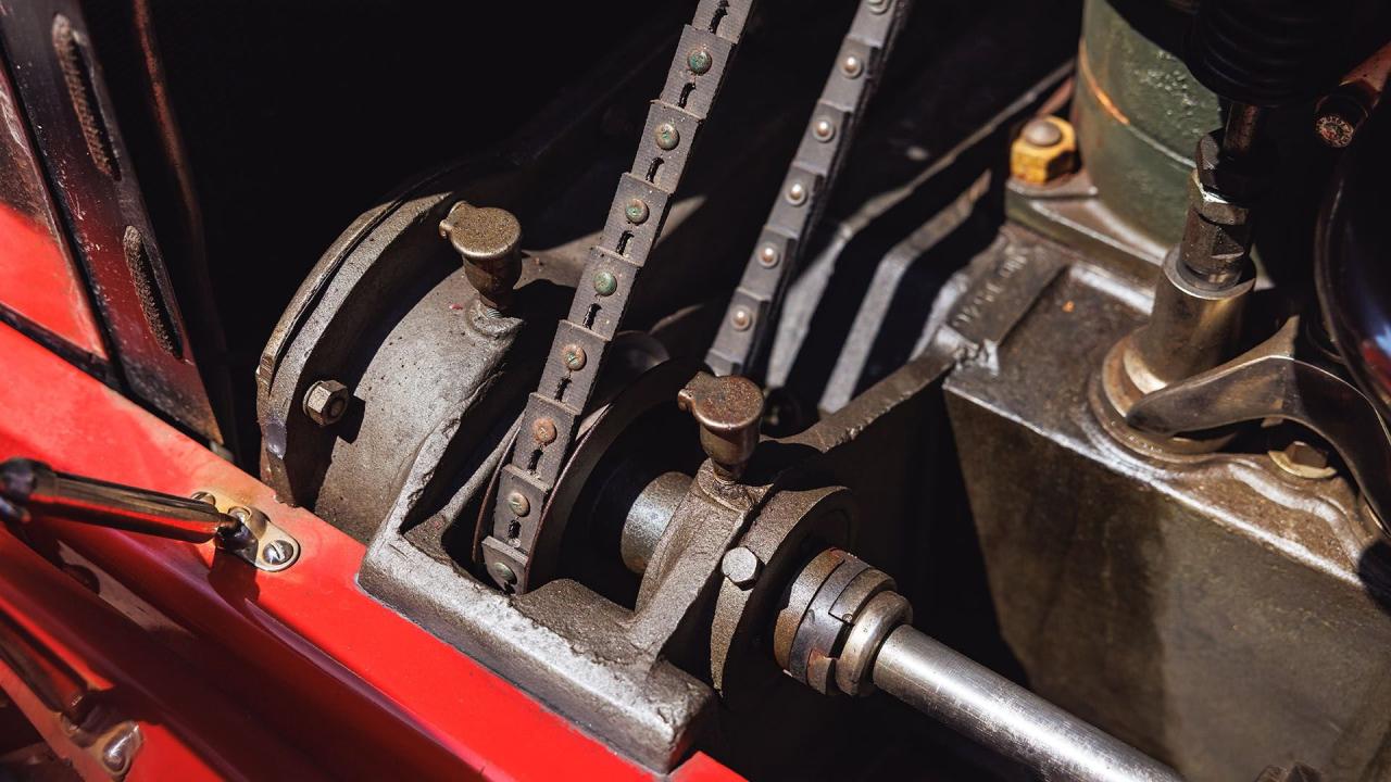 1924 American-LaFrance Type 40 Combination Chemical and Hose Fire Truck
