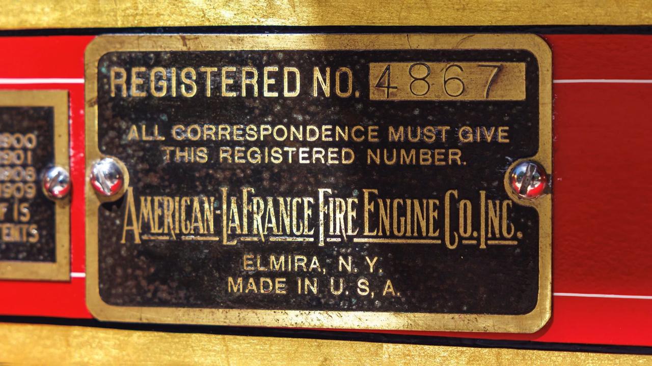 1924 American-LaFrance Type 40 Combination Chemical and Hose Fire Truck