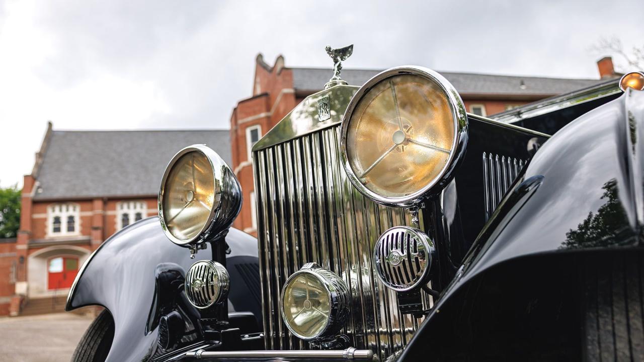1934 Rolls - Royce Phantom II Barker Sedanca de Ville