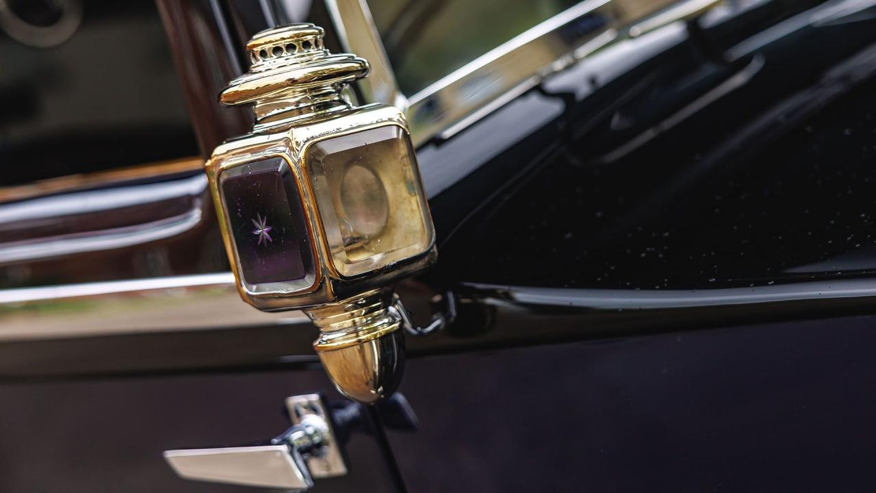 1934 Rolls - Royce Phantom II Barker Sedanca de Ville