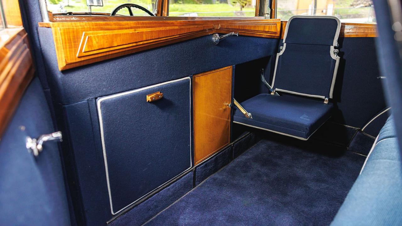 1934 Rolls - Royce Phantom II Barker Sedanca de Ville