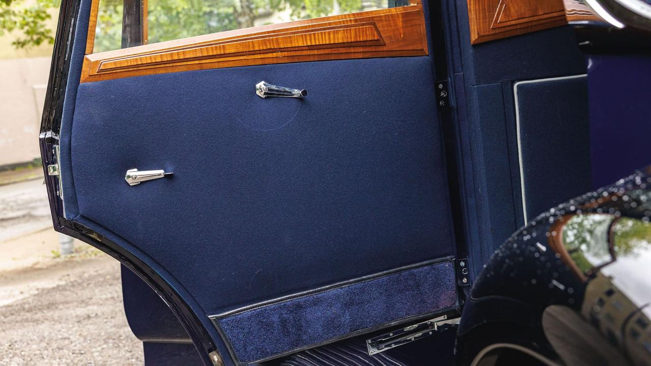 1934 Rolls - Royce Phantom II Barker Sedanca de Ville