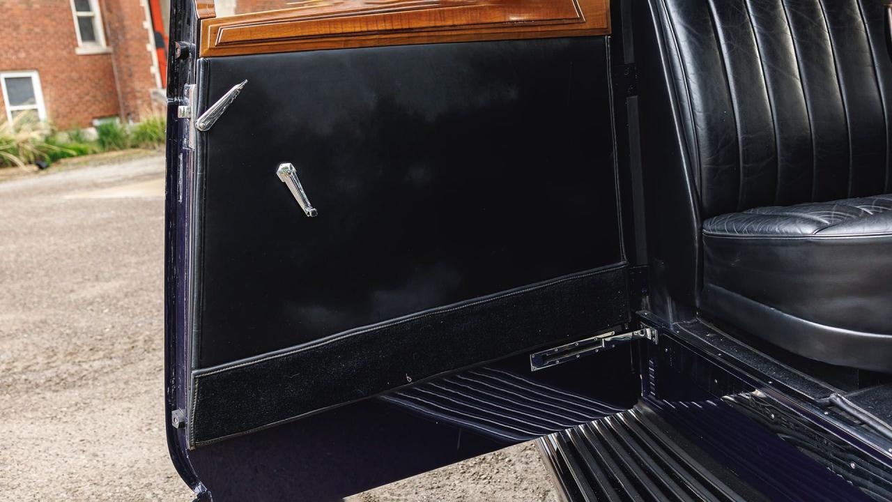 1934 Rolls - Royce Phantom II Barker Sedanca de Ville