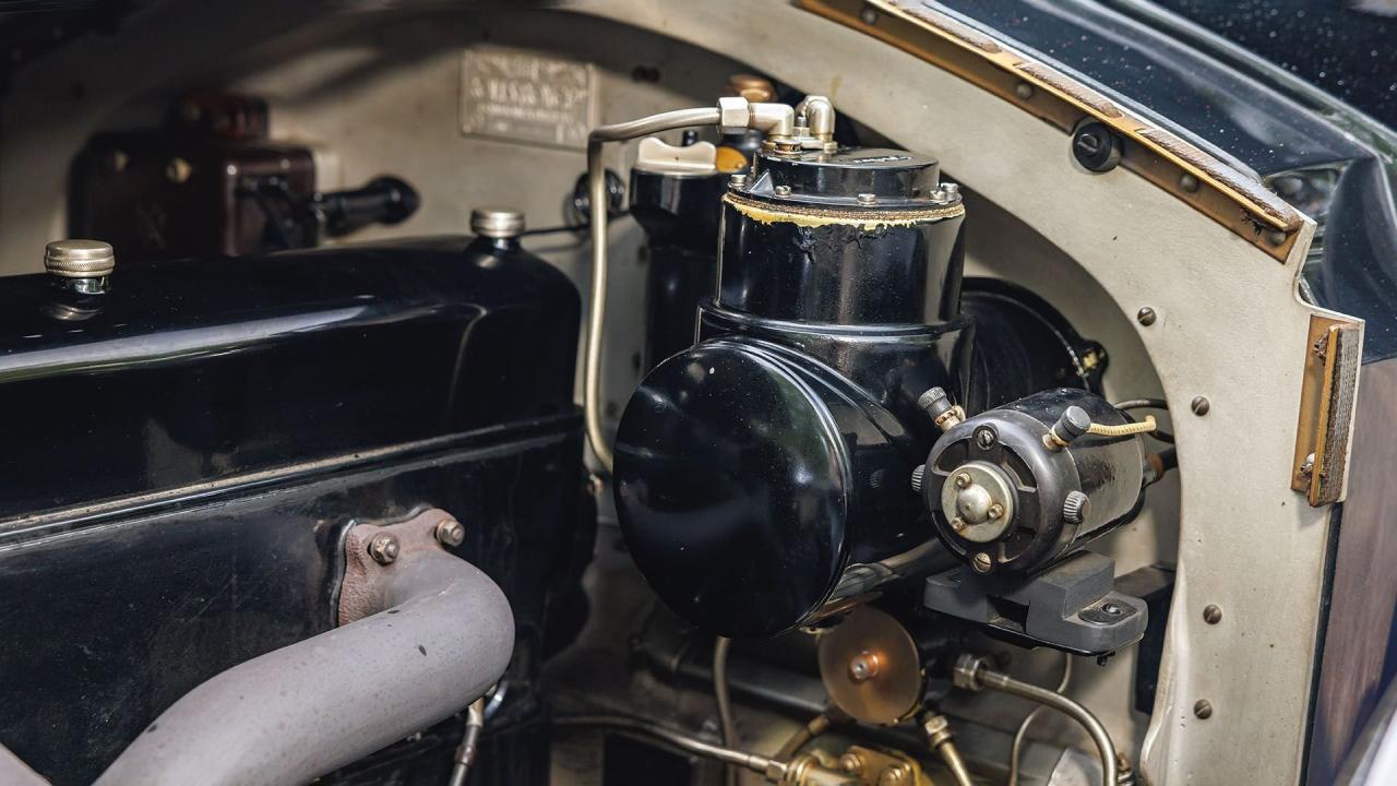 1934 Rolls - Royce Phantom II Barker Sedanca de Ville