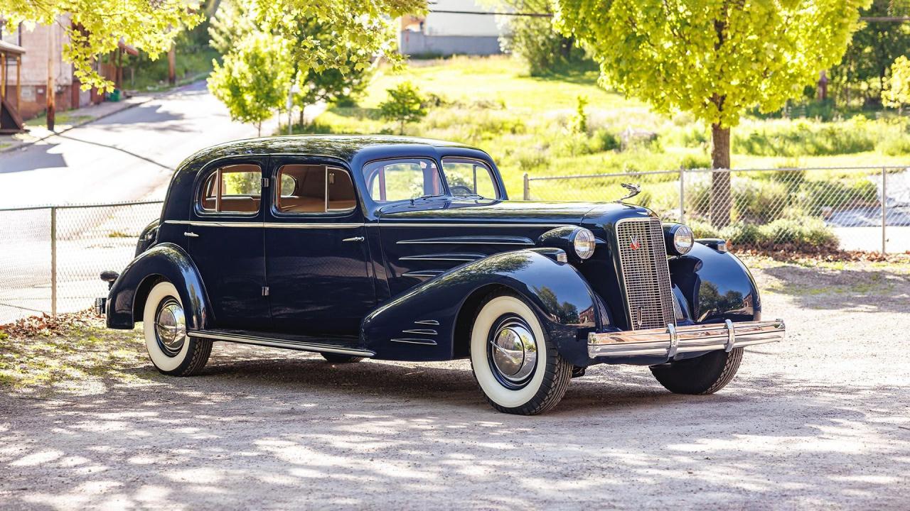 1936 Cadillac Series 90 V-16 Five-Passenger Town Sedan