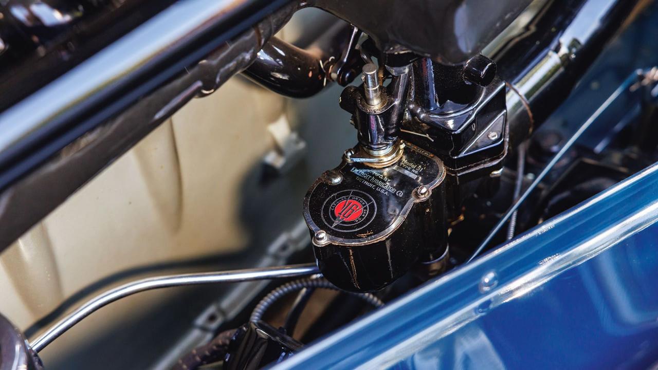 1936 Cadillac Series 90 V-16 Five-Passenger Town Sedan