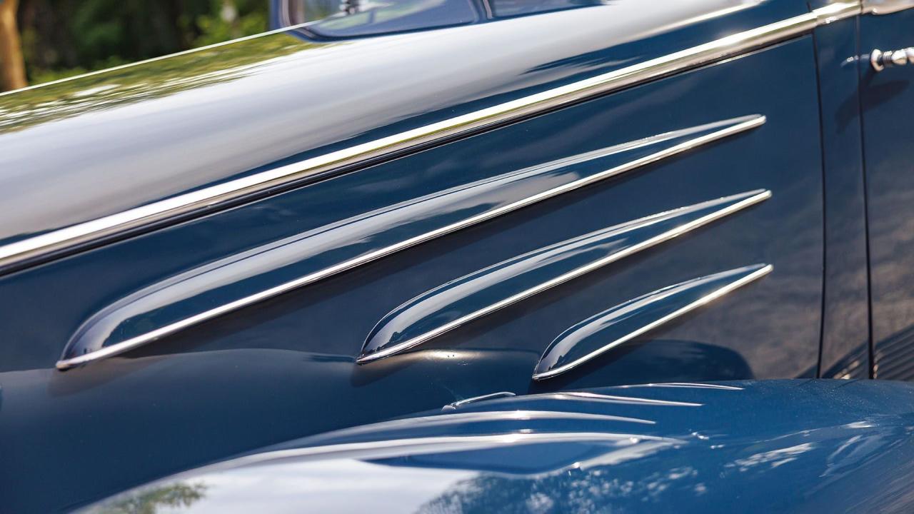 1936 Cadillac Series 90 V-16 Five-Passenger Town Sedan