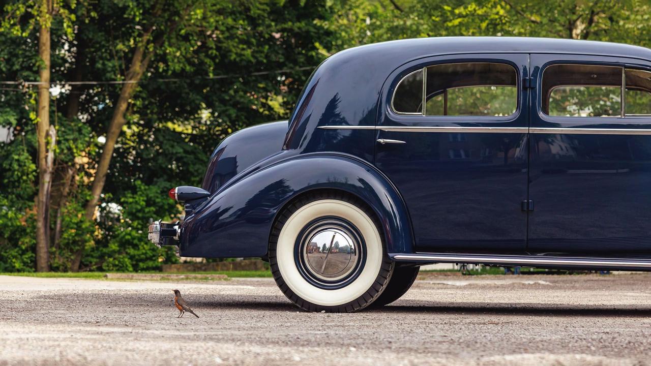 1936 Cadillac Series 90 V-16 Five-Passenger Town Sedan