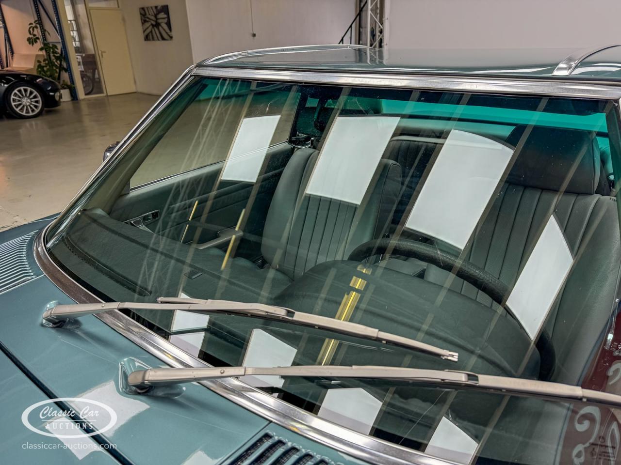 1984 Mercedes - Benz 500