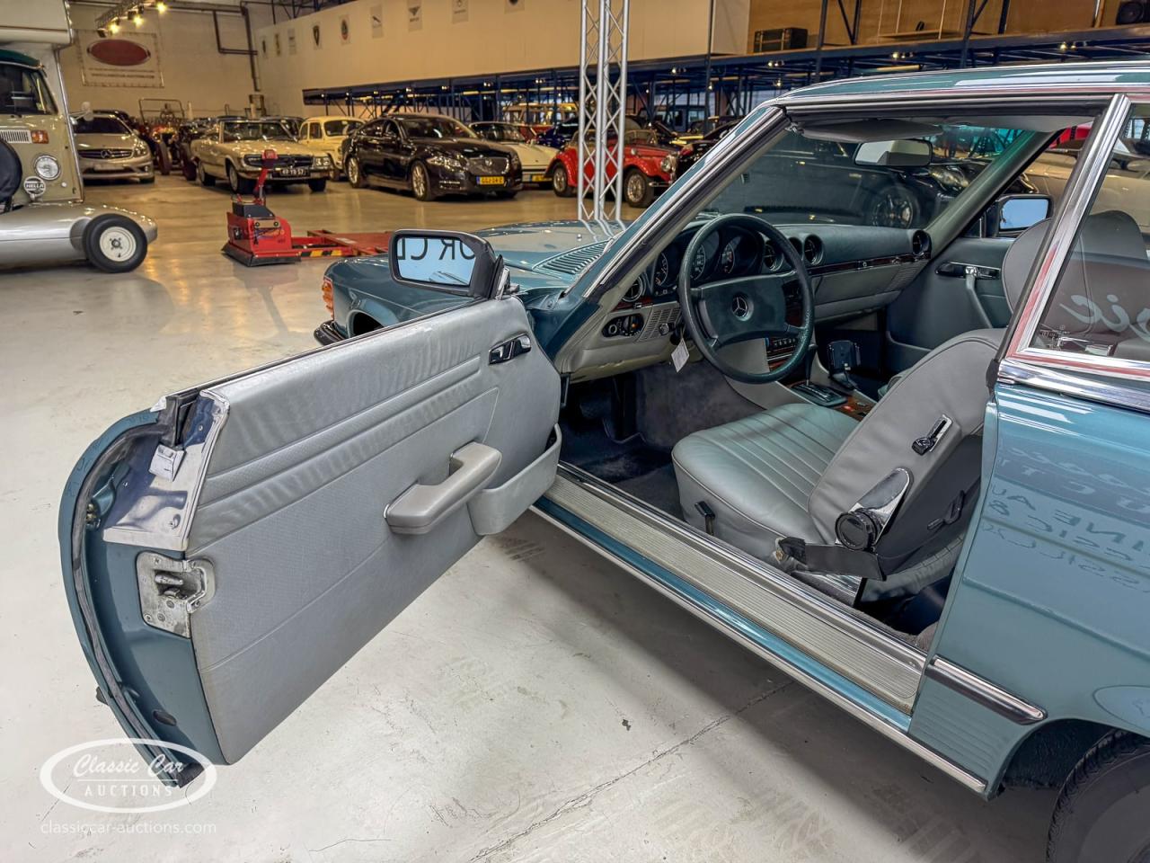 1984 Mercedes - Benz 500