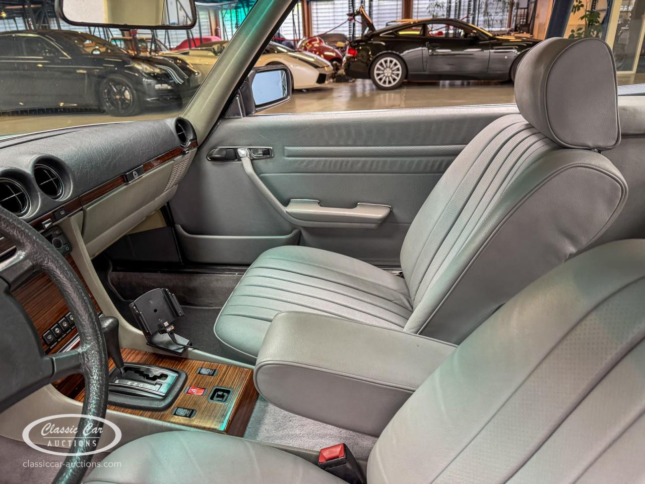 1984 Mercedes - Benz 500