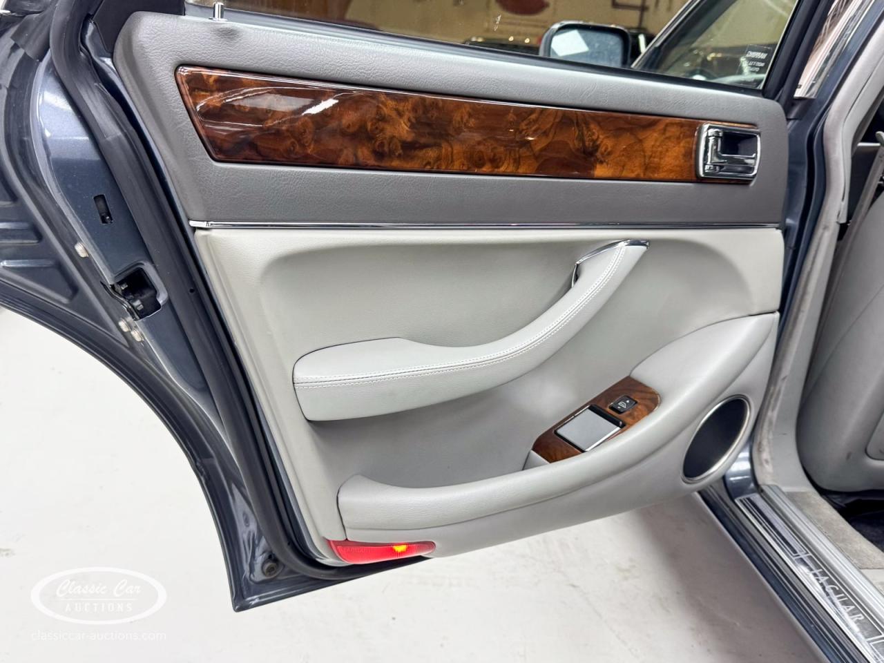 1995 Jaguar XJ6