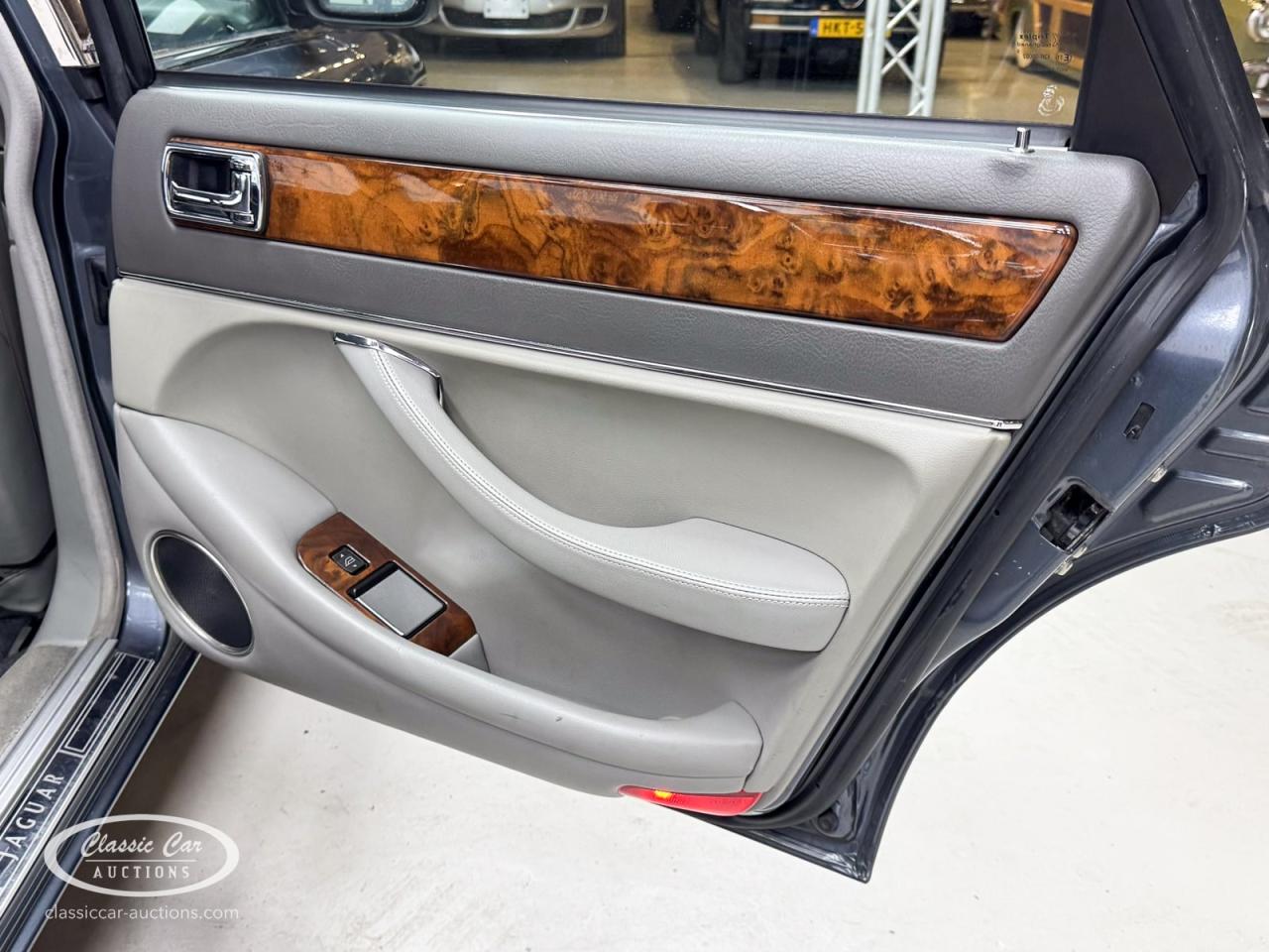 1995 Jaguar XJ6
