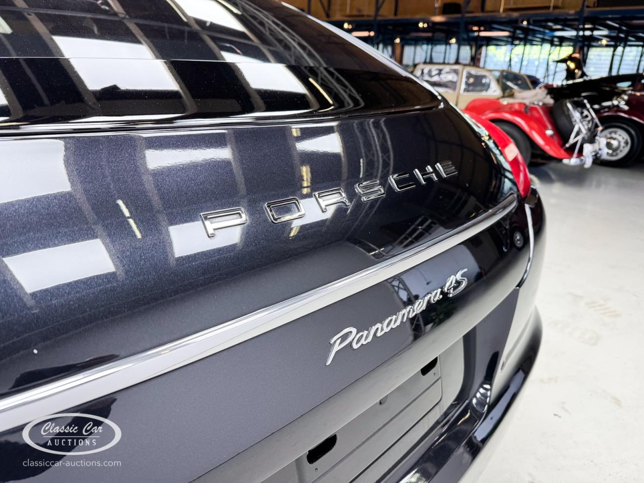 2010 Porsche Panamera