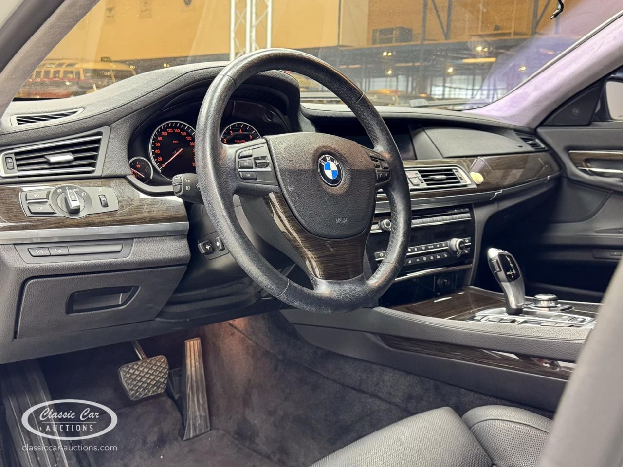2009 BMW 750