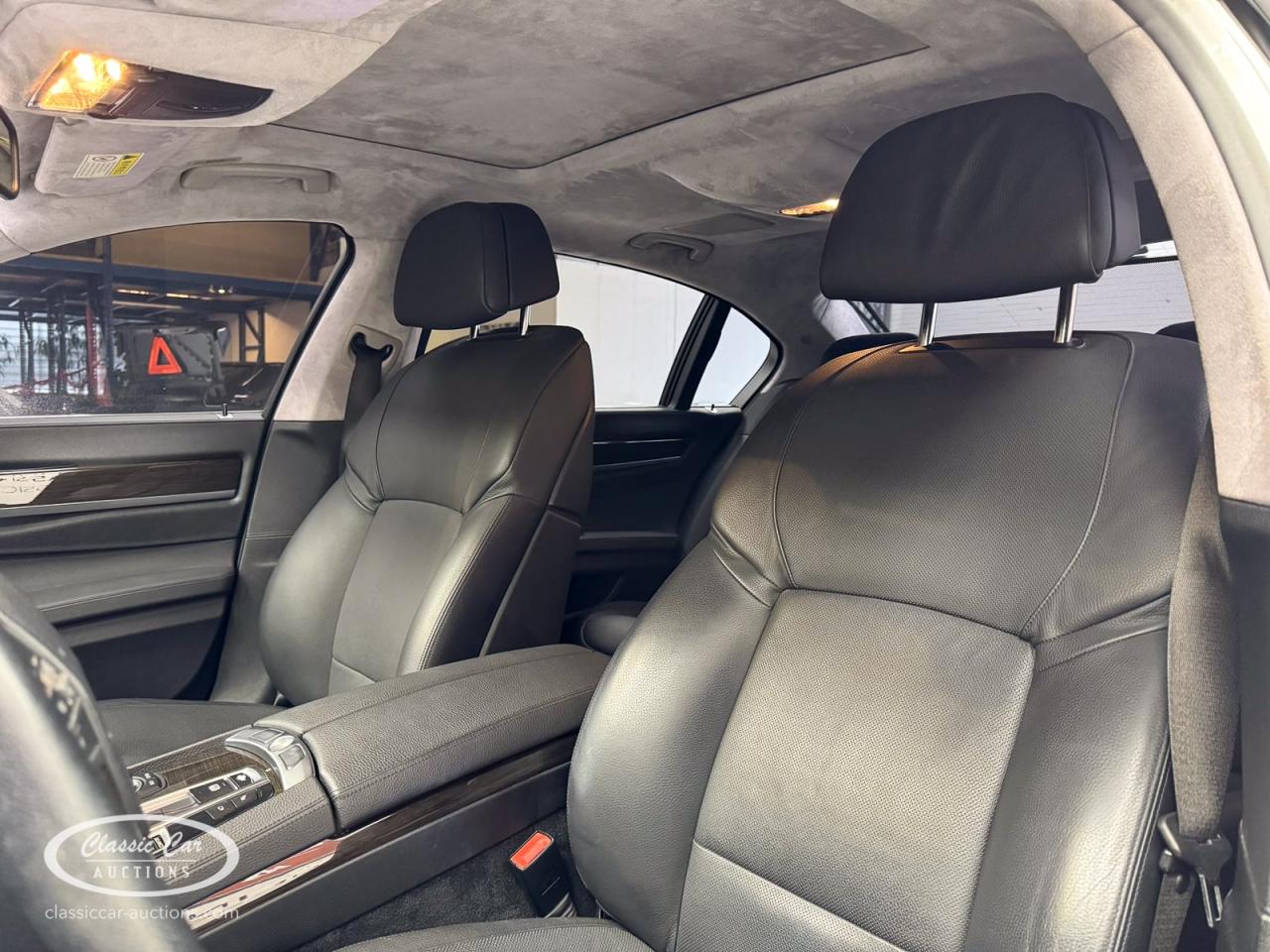 2009 BMW 750