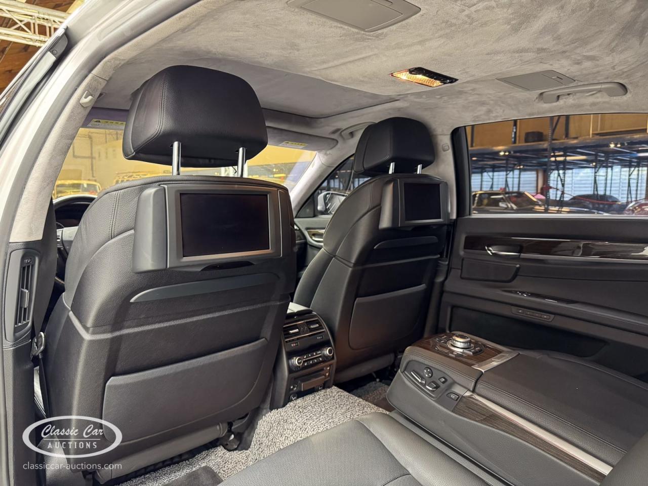 2009 BMW 750