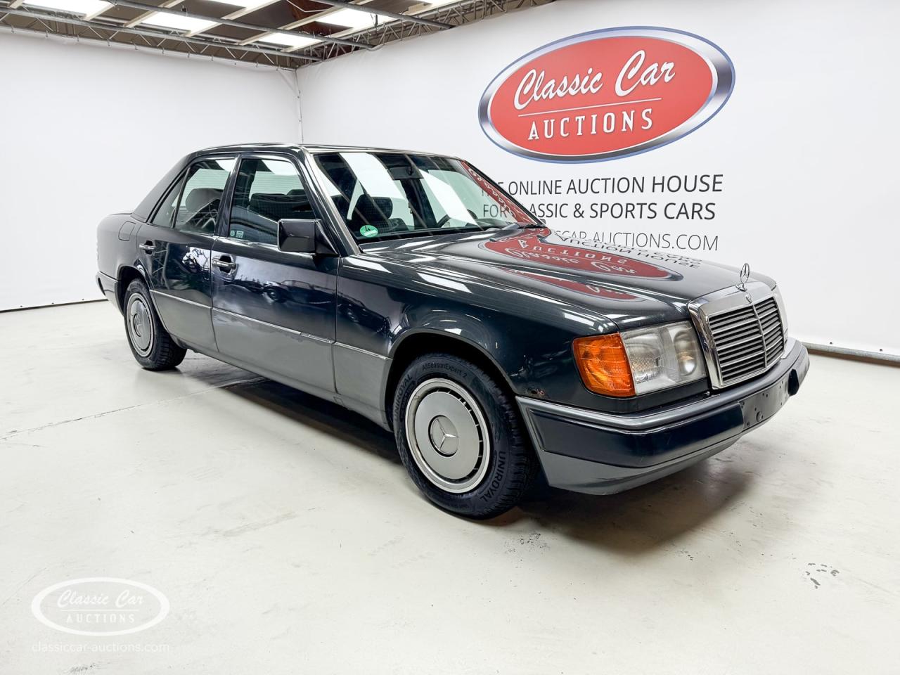 1992 Mercedes - Benz 200E