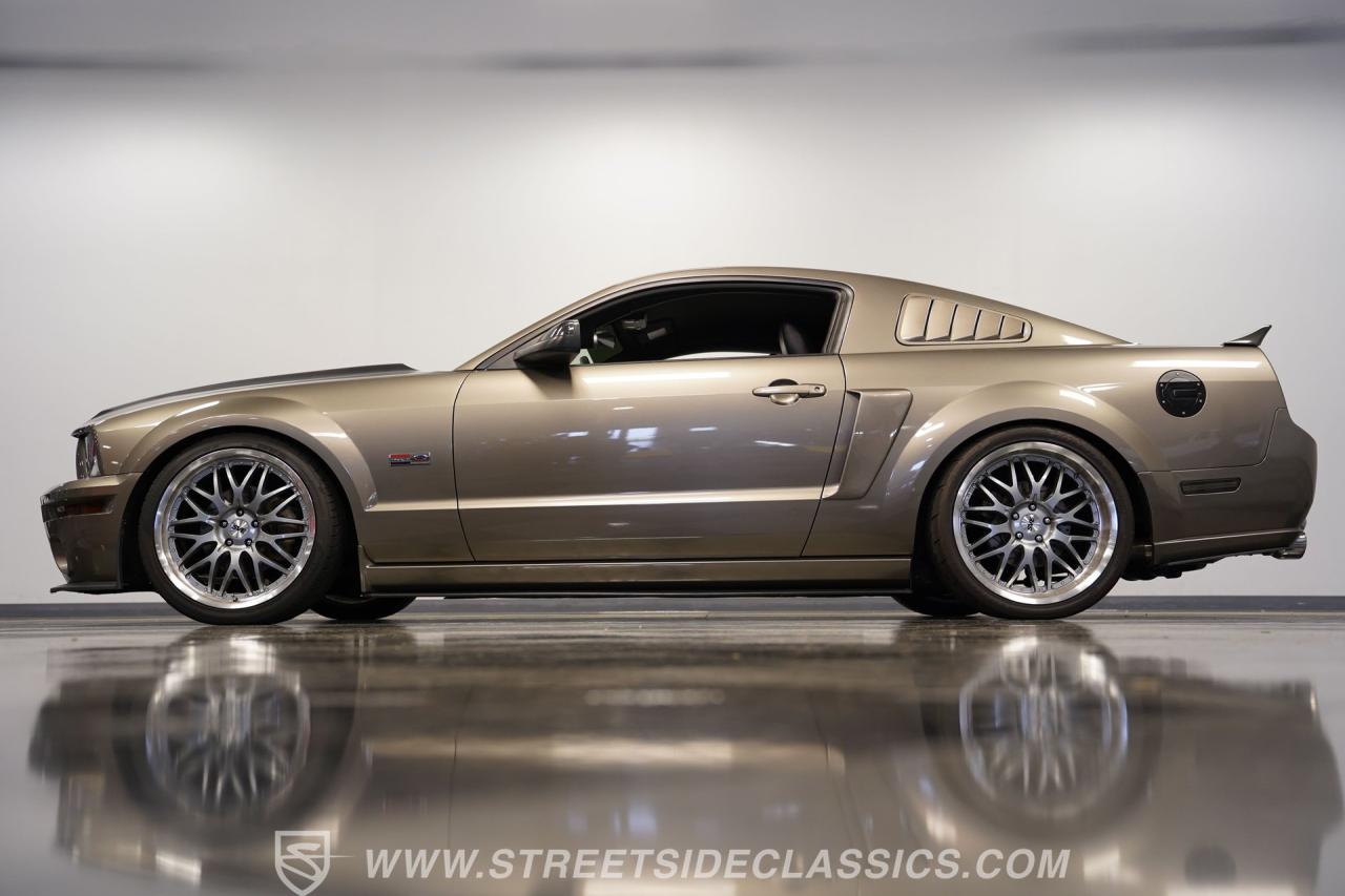 2005 Ford Mustang GT Supercharged