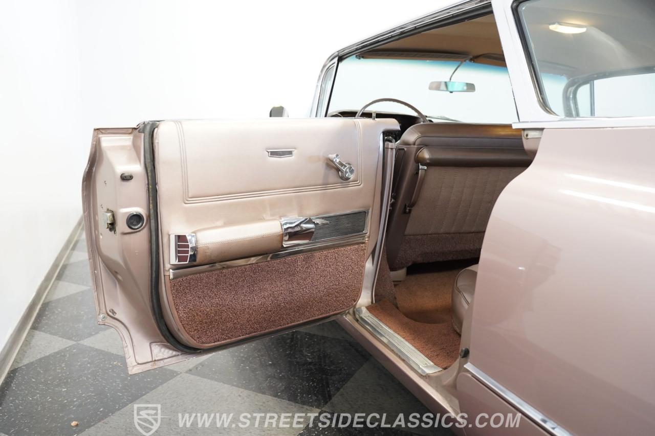 1960 Cadillac Series 62 Hardtop Sedan