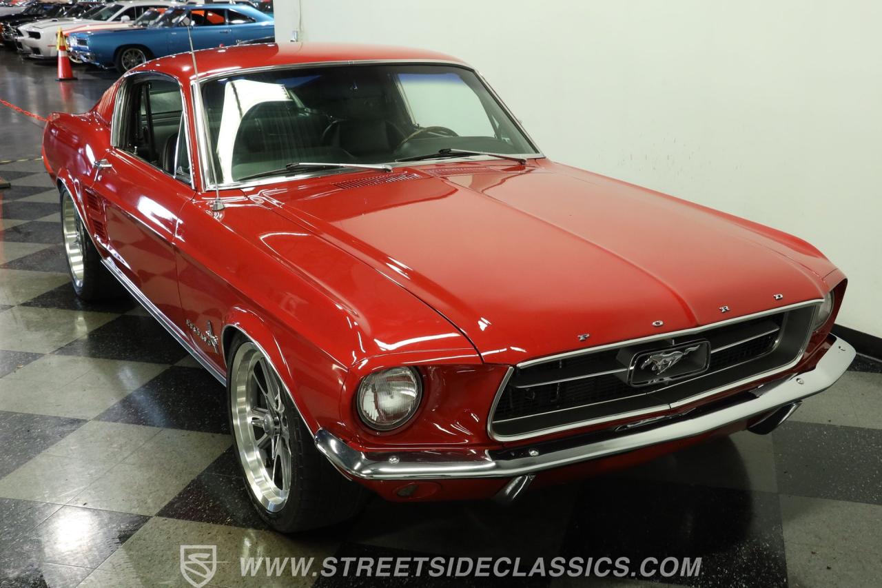 1967 Ford Mustang Fastback Restomod