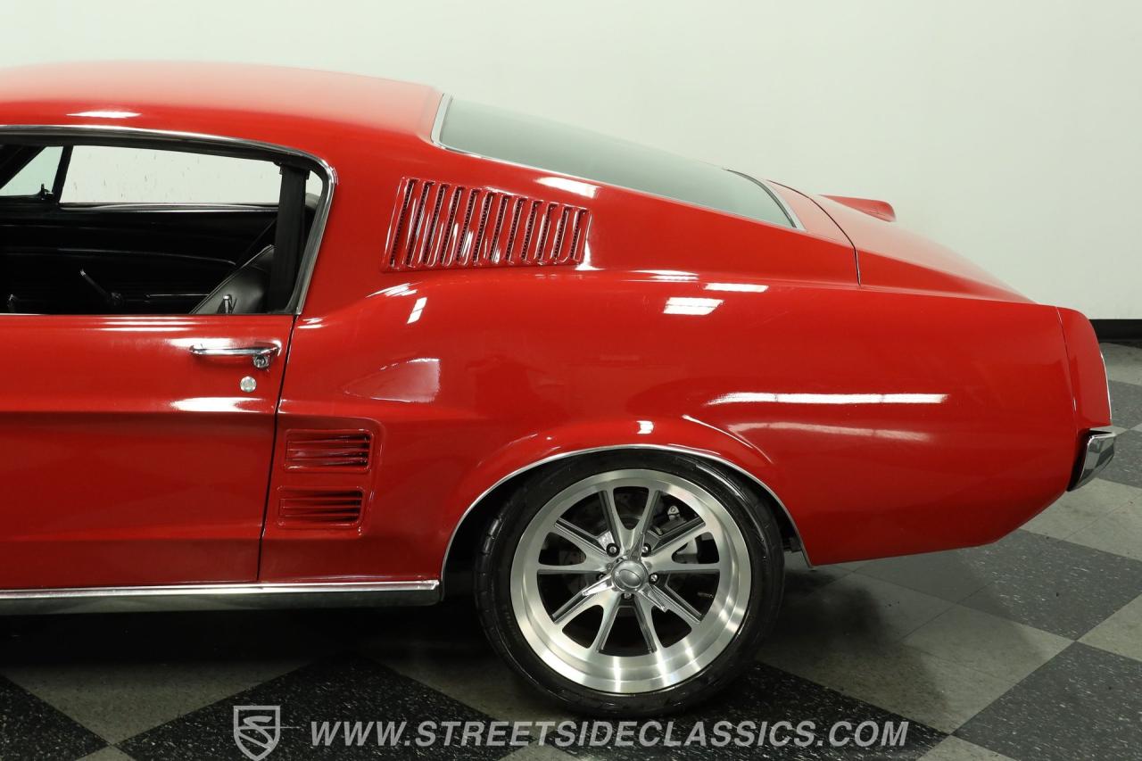 1967 Ford Mustang Fastback Restomod