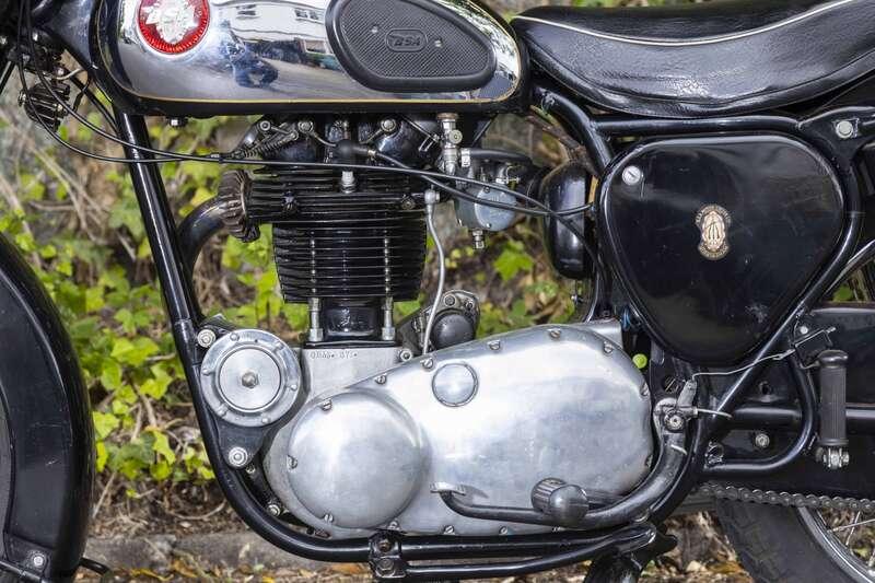 1957 BSA B33