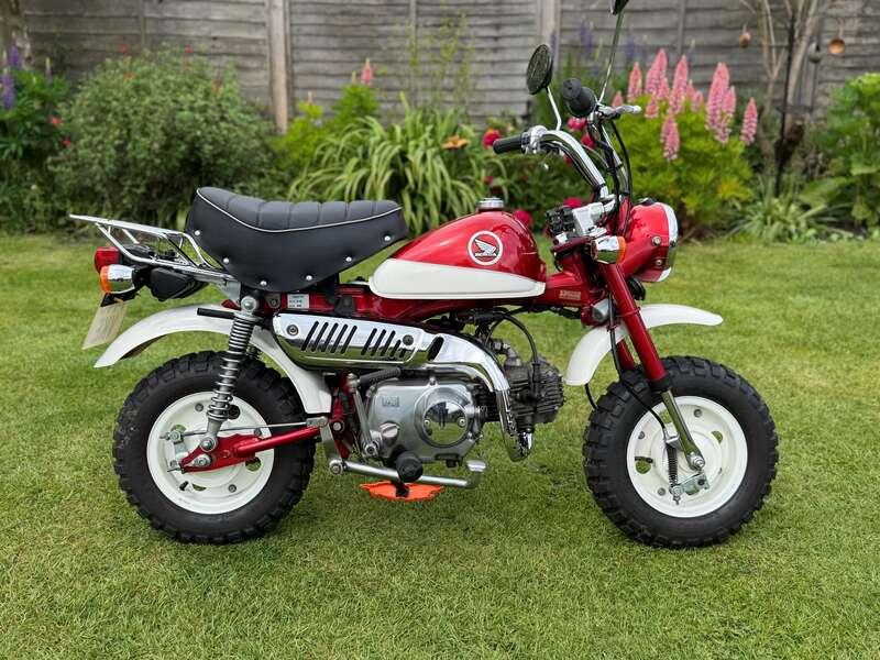 2000 Honda Z50 MILLENIUM LIMITED EDITION