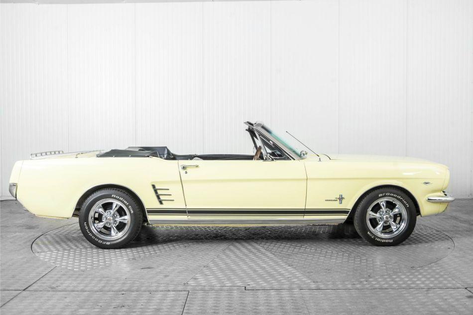 1966 Ford Mustang