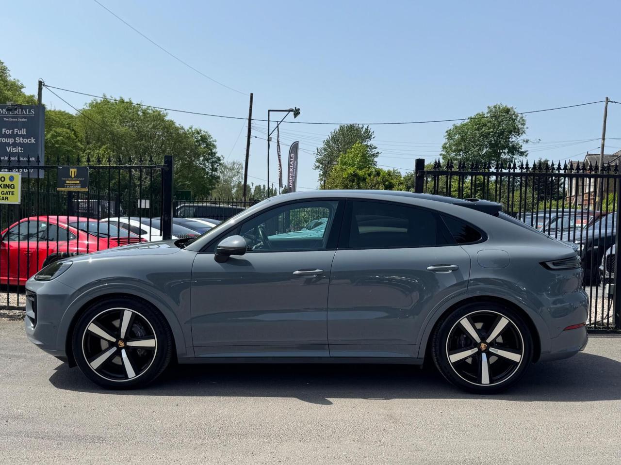 2023 Porsche 3.0 V6 E-Hybrid 25.9kWh TiptronicS 4WD Euro 6 (s/s) 5dr