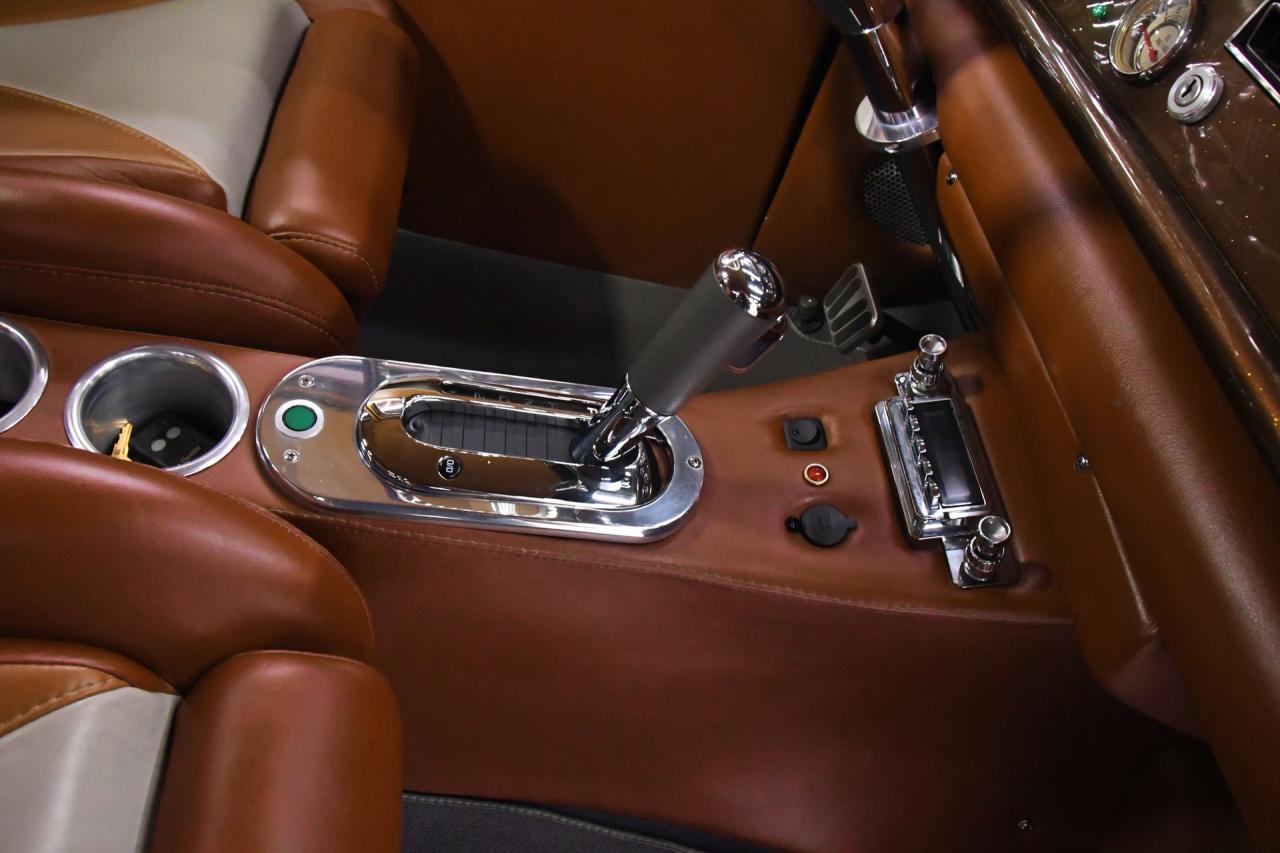 1940 Ford Deluxe