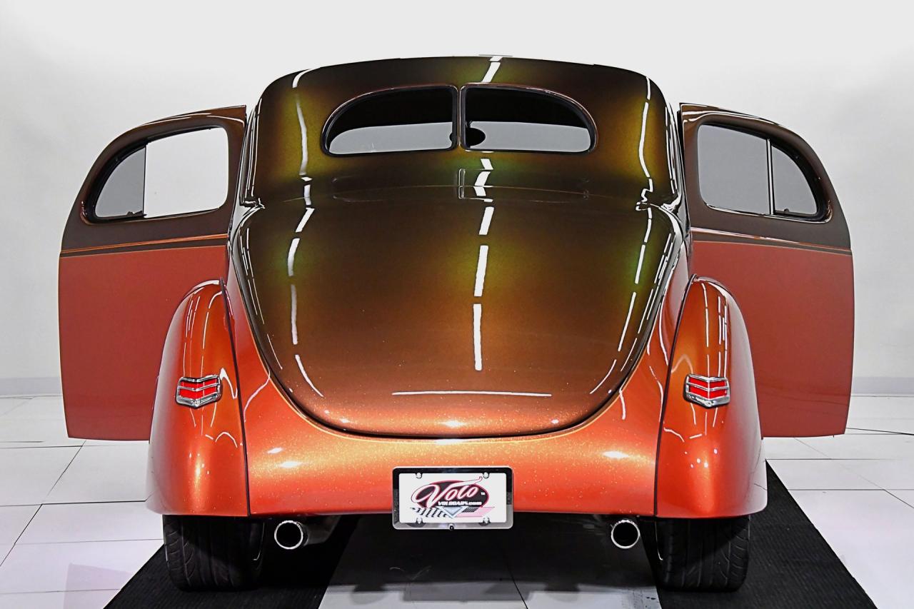 1940 Ford Deluxe