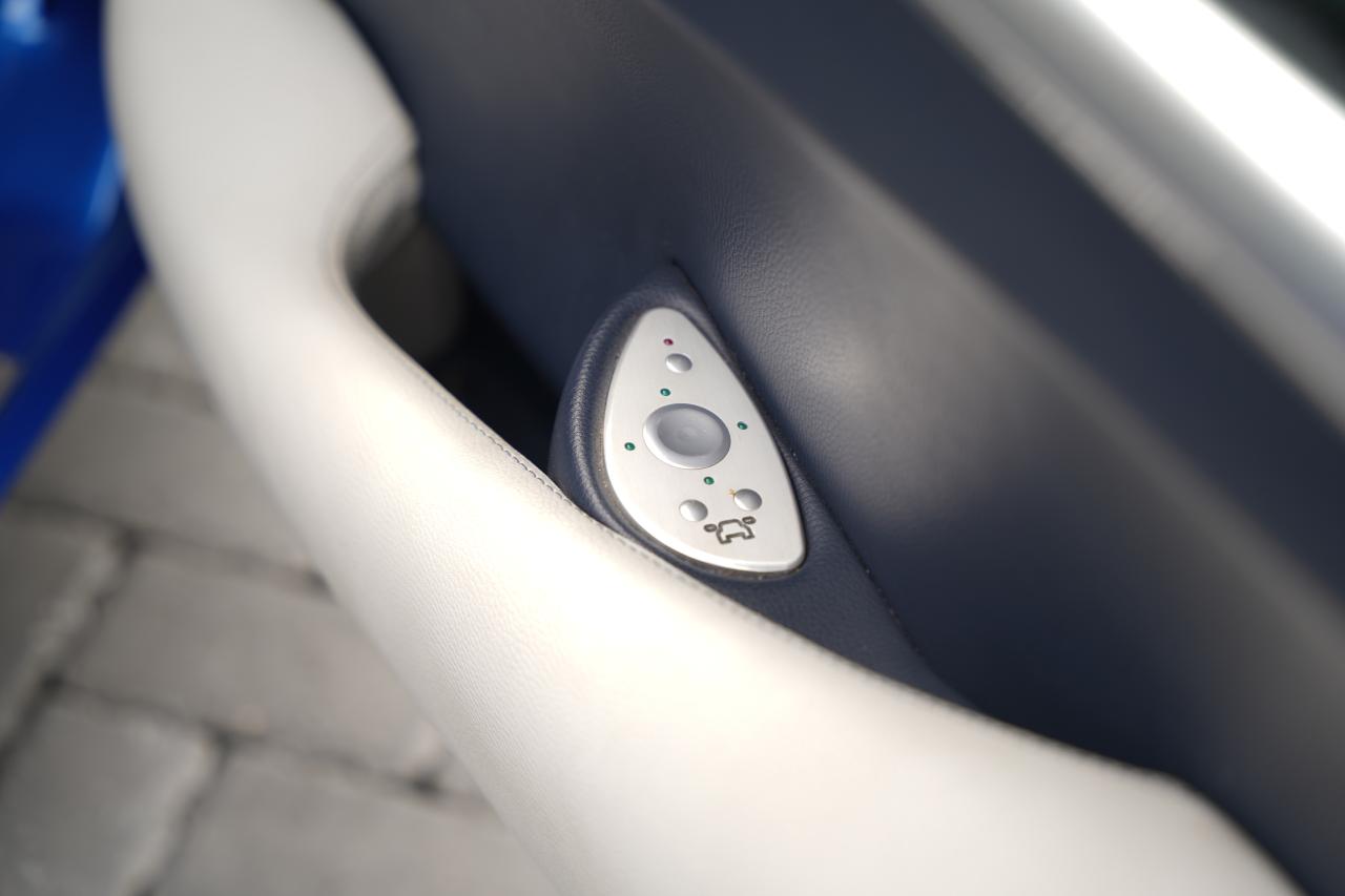 2000 TVR Tuscan