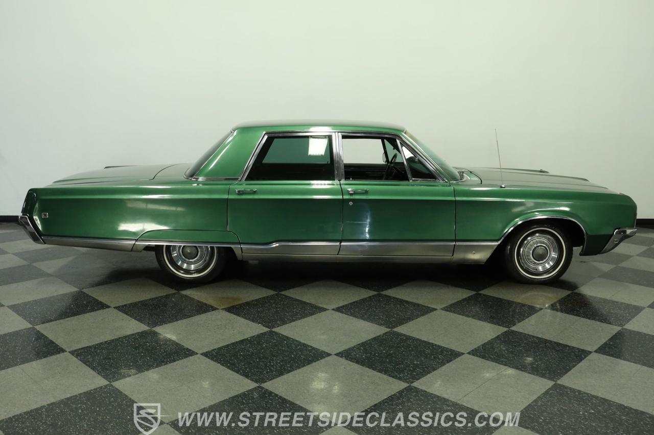 1968 Chrysler New Yorker