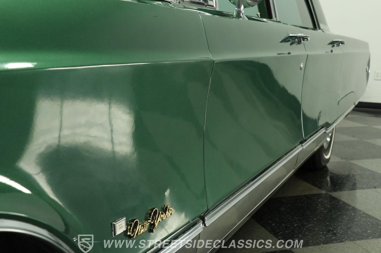 1968 Chrysler New Yorker