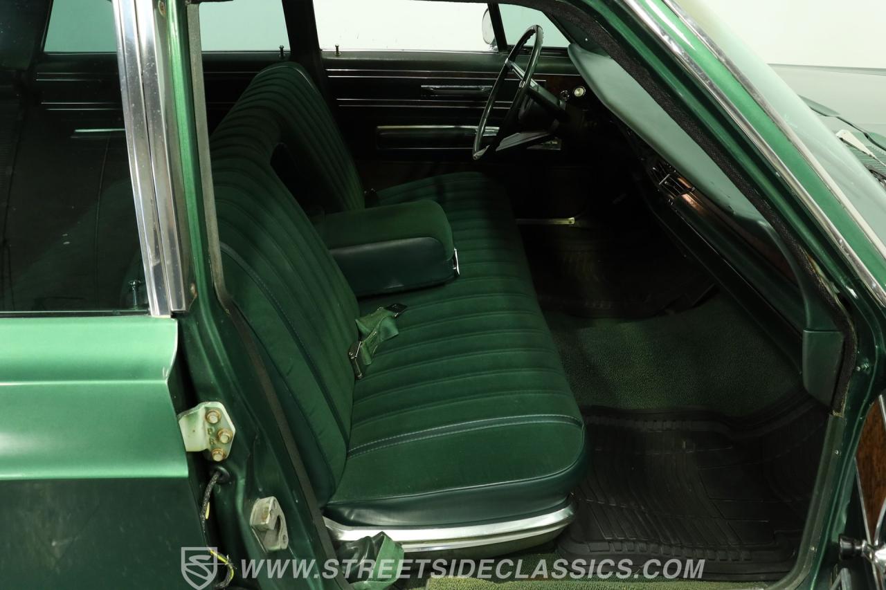 1968 Chrysler New Yorker