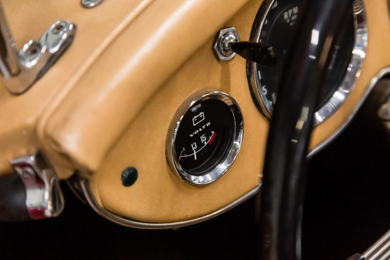 1962 MG MGA MKII DELUXE