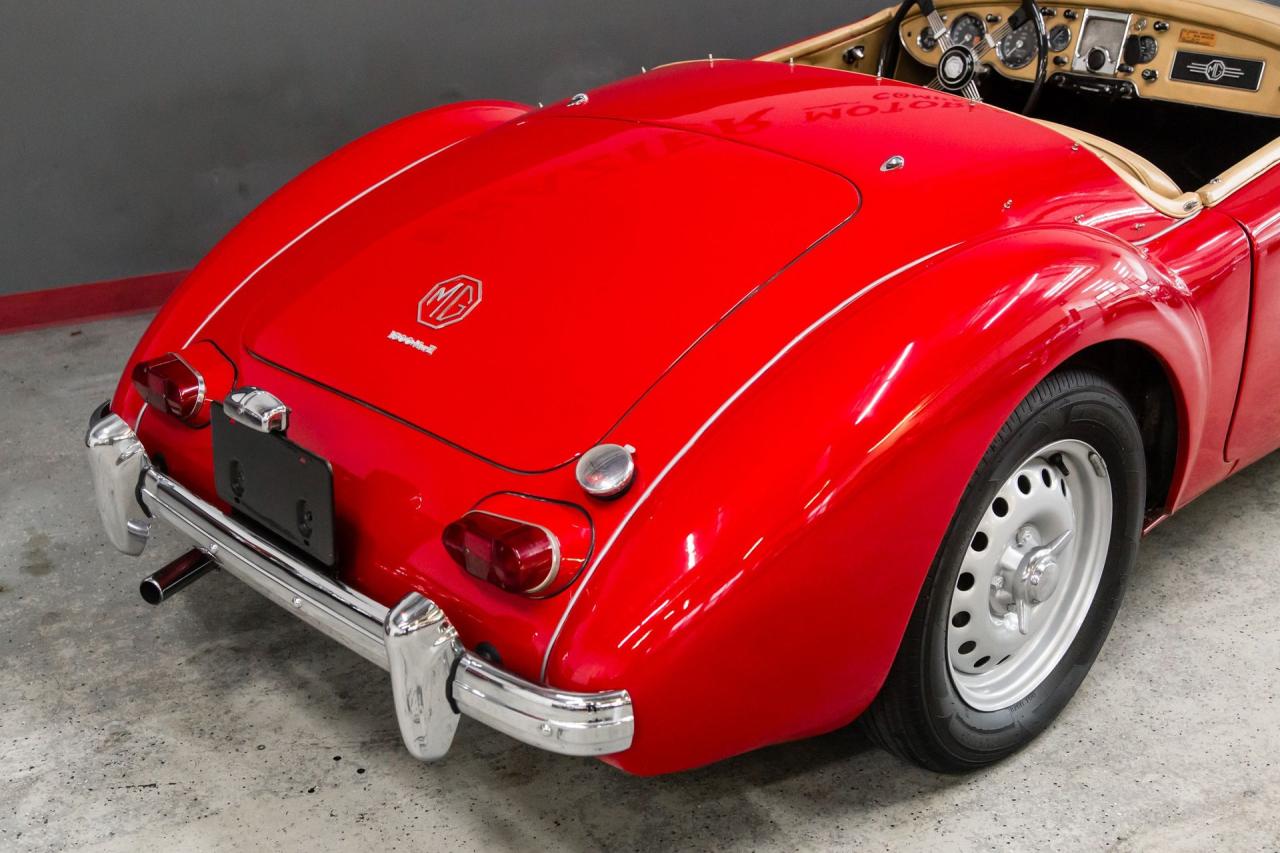 1962 MG MGA MKII DELUXE