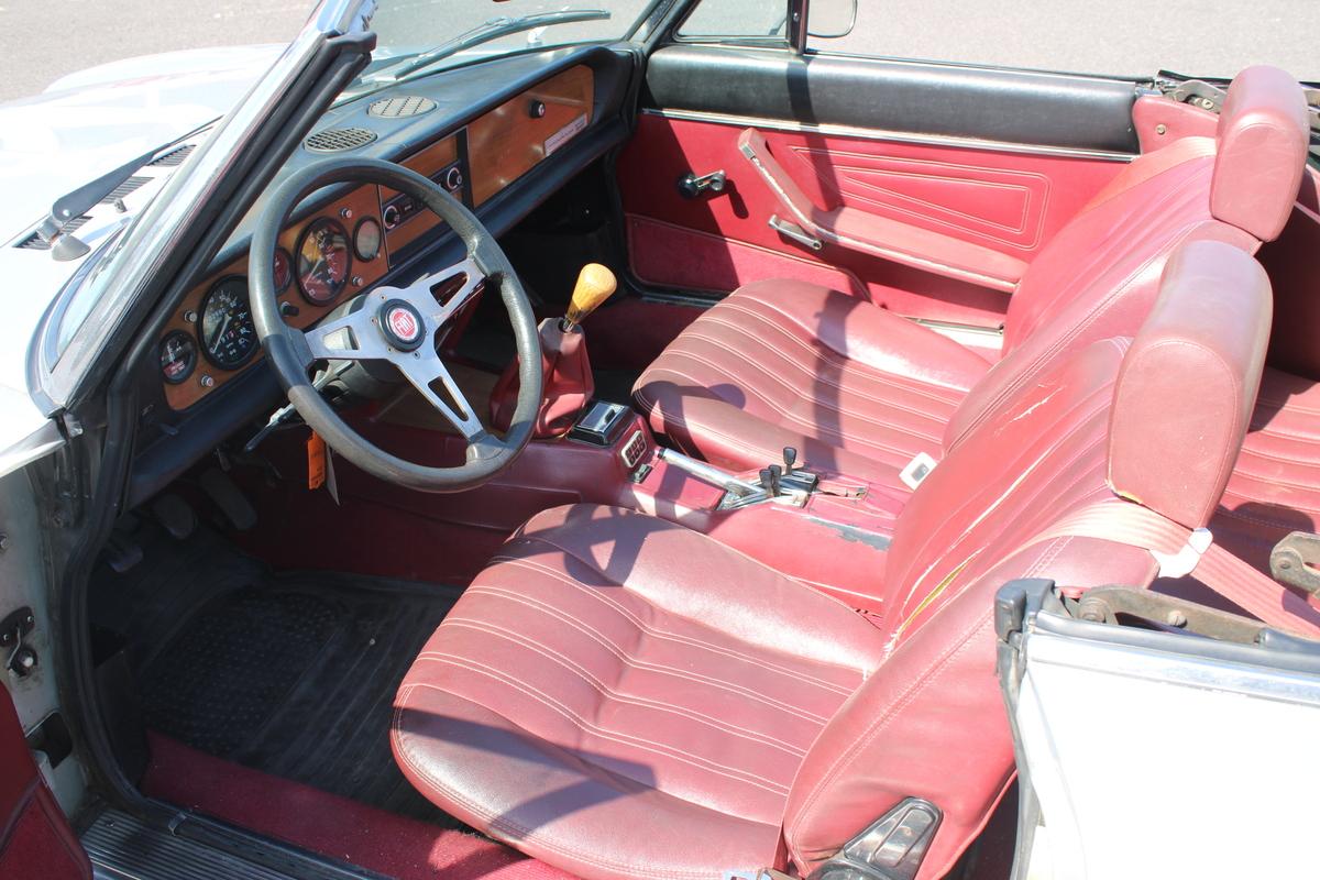 1981 Fiat 124 SPIDER LHD