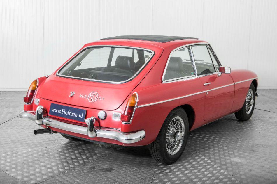 1967 MG B
